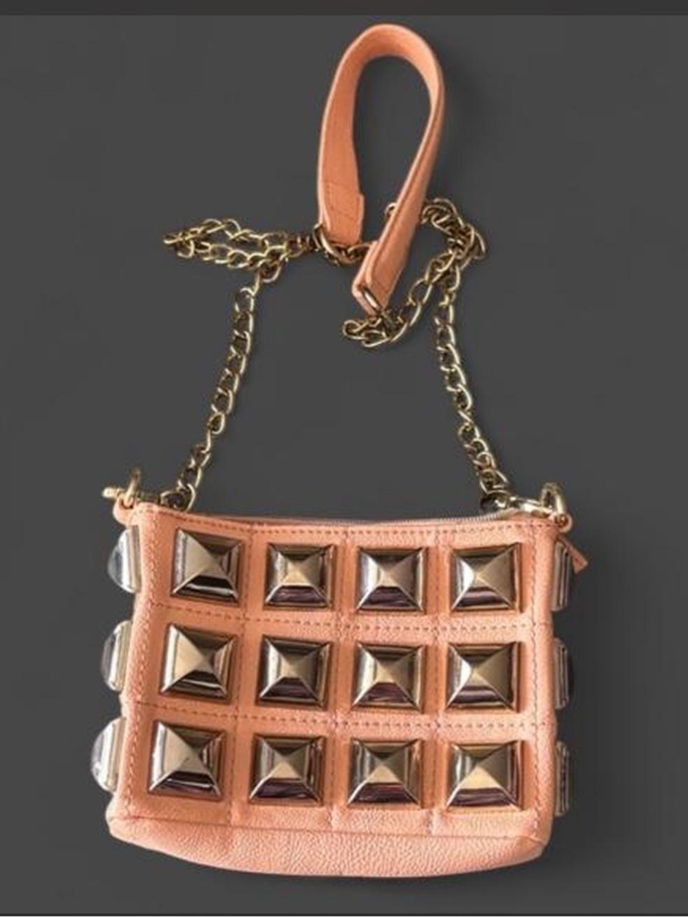 🧡Betsey Johnson Peach Crossbody with Gold Pyramid Studs and Chain Strap